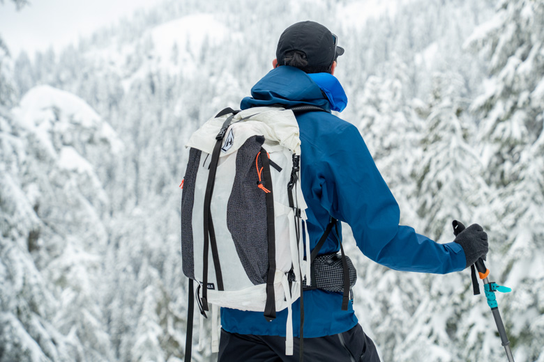 スノーボード Hyperlite Mountain Gear Headwall 55White Hyperlite Mountain Gear Headwall 55L Backpack